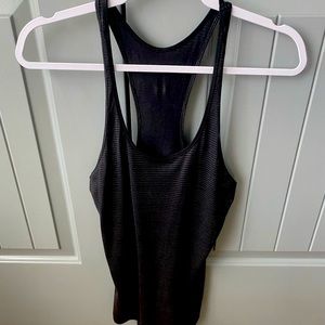 Lululemon workout tank